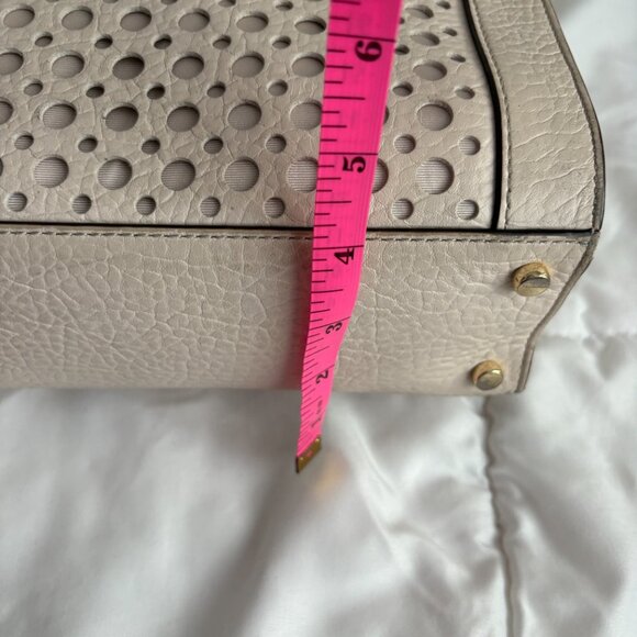 Kate Spade Large Cream/Beige Perri Lane Perforated Zip Top Closure Tote - Picture 5 of 11